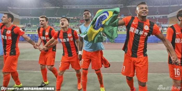  卡昂锋线双星联袂发威，合力攻坚拿下硬仗