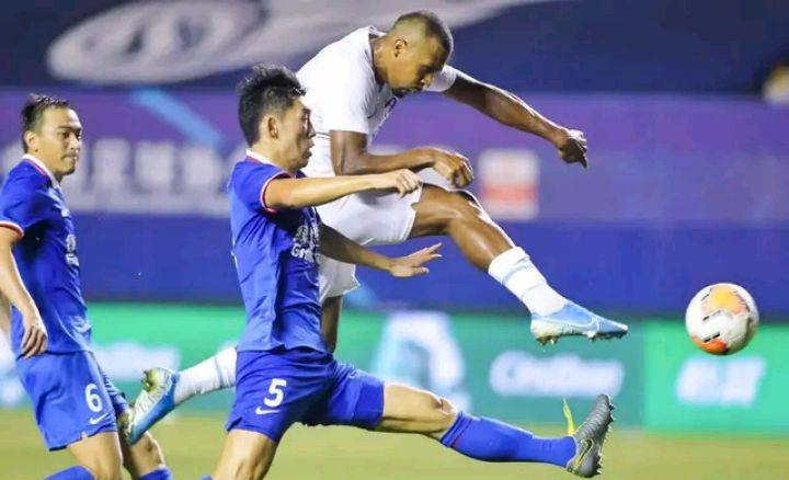  图卢兹防守漏洞百出，连续丢球遭遇惨败打击